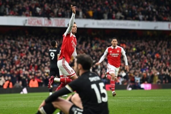 Against the tide of class, Arsenal continues to sublimate 3