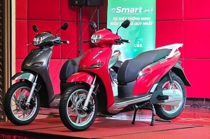 Pega Vietnam launches the world's first electric motorbike with a smart brain 4